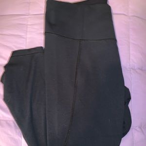 carrieunderwood cropped legging